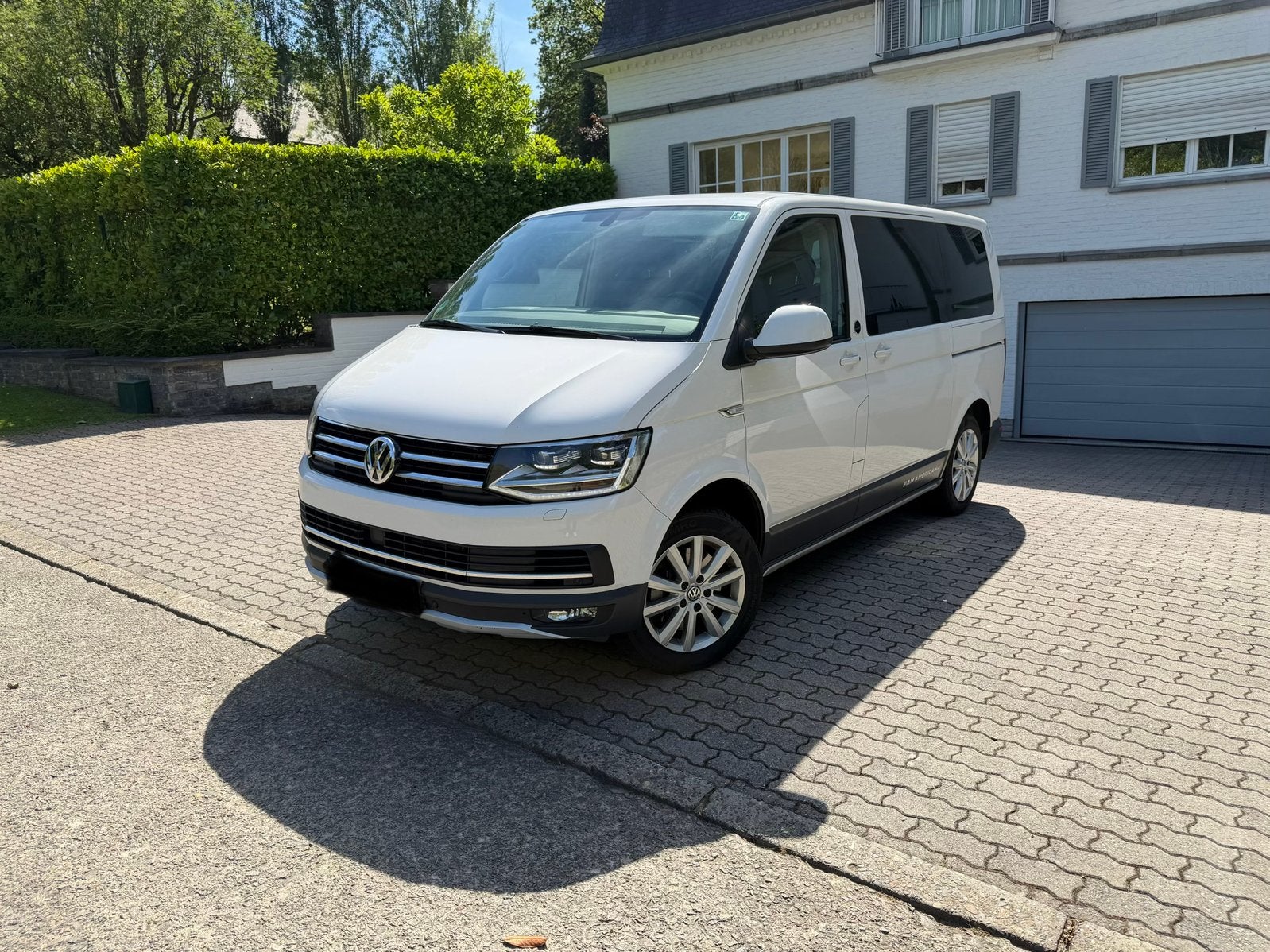 VW Multivan T6 Pan Americana, Cuir et Alcantara, Euro 6, Noir, 5 portes