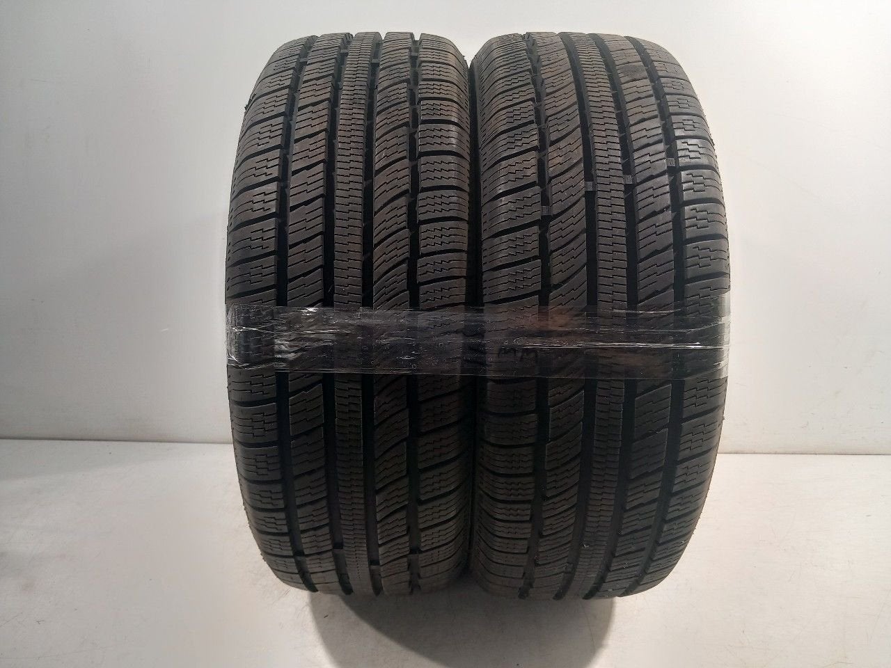 Bandenset 2 stuks 4-Seizoenen 205 55 R16, Auto-onderdelen, Onderdelen@venauto.nl, Van der Ven Autorecycling B.V., Gebruikt, Ettenseweg 76, 4706 PB Roosendaal, The Netherlands