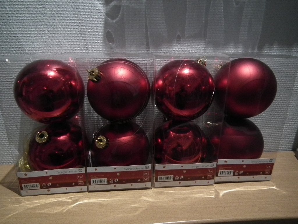8 kerstballen. Matte en glanzende rode kleur. D 120 MM, Diversen, Verzenden, Gebruikt