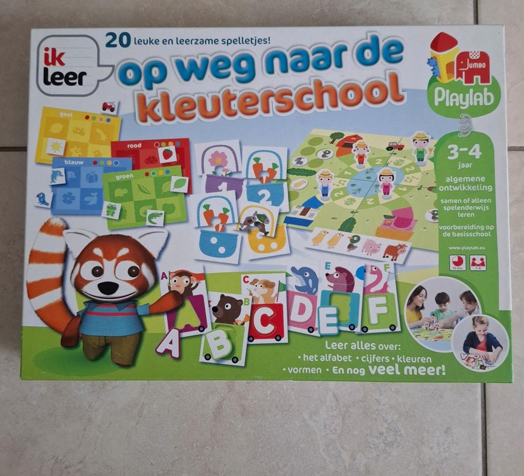 Op weg naar de kleuterschool, Ophalen