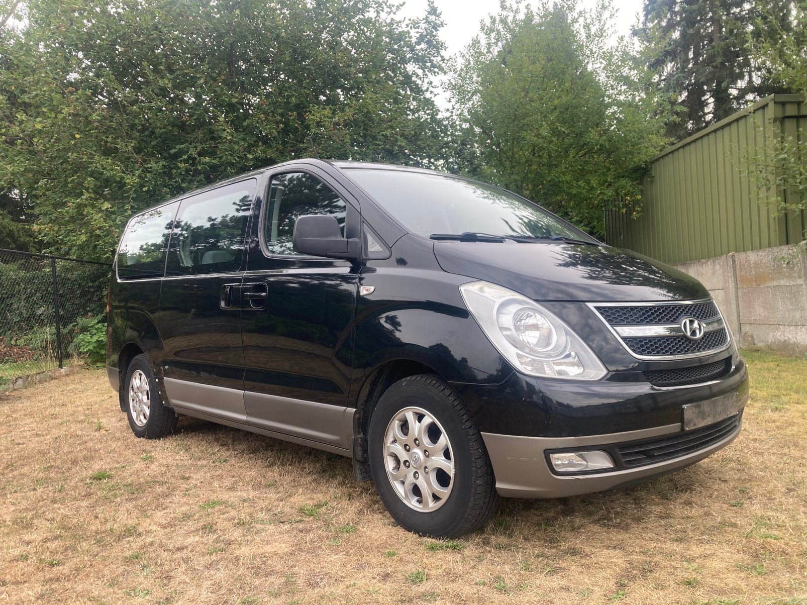 Hyunday H1 liche vracht 5 zitplaatsen dubbel cabine, Zwart, Bedrijf, Euro 4, Parkeersensor