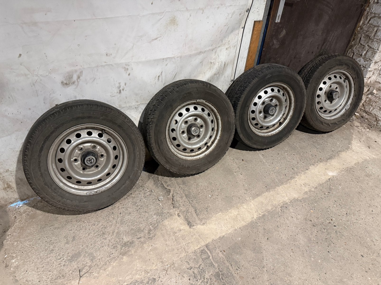 Velgen van 4 plaatstaal Toyota Hiace/Hilux, Auto-onderdelen, Ophalen, Velg(en)