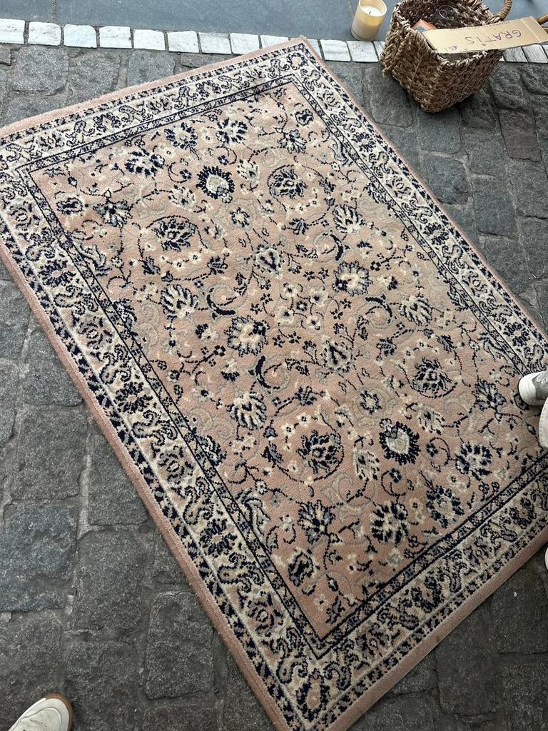 Tapijt te koop, Huis en Inrichting, Stoffering | Tapijten en Vloerkleden, Ophalen, Gebruikt, Overige kleuren, 150 tot 200 cm