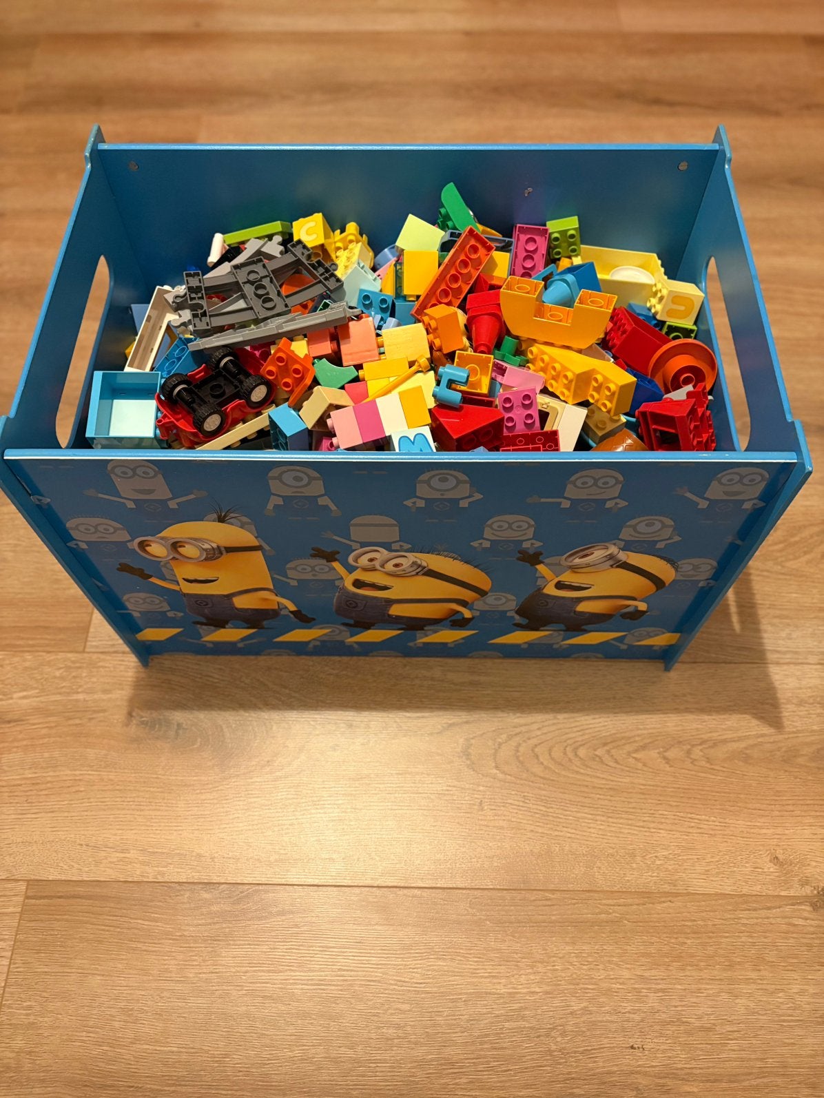 Groot LEGO DUPLO pakket + trein, sporen & Minions kist, Enlèvement