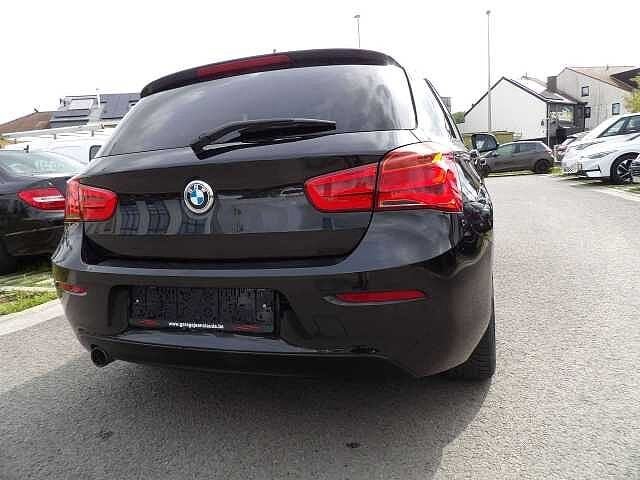 BMW 116 i - net groot onderhoud gehad + remmen en, Auto's, 1 Reeks, Zwart, Bedrijf, 79 kW