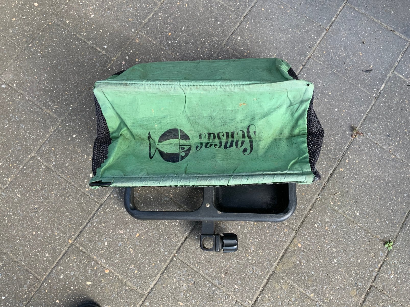 Aastafel sensas, Ophalen
