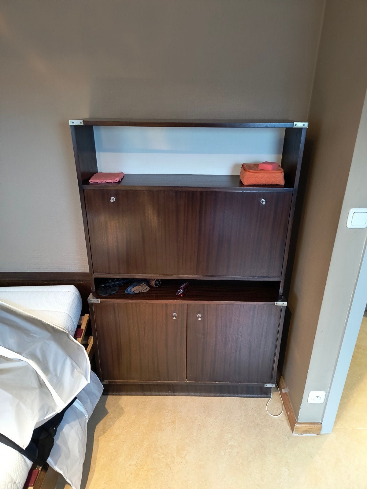 Vintage houten secretaire / wandkast met bureauklep, Huis en Inrichting, Kasten | Secretaires, Ophalen, Gebruikt