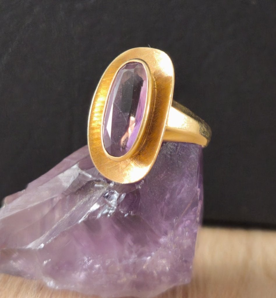 Prachtige Vintage 18k Gouden Ring met Grote Amethist (750), 18 tot 19, Gebruikt, Ophalen of Verzenden, Met edelsteen