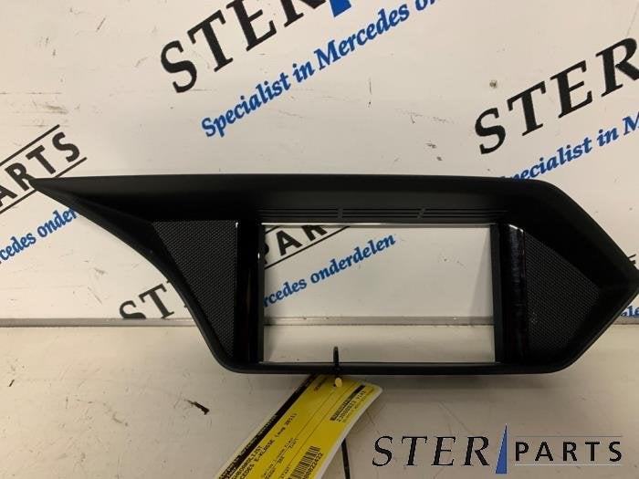 Cadre tableau de bord d'un Mercedes E-Klasse, 3 mois de garantie, Utilisé, -, -