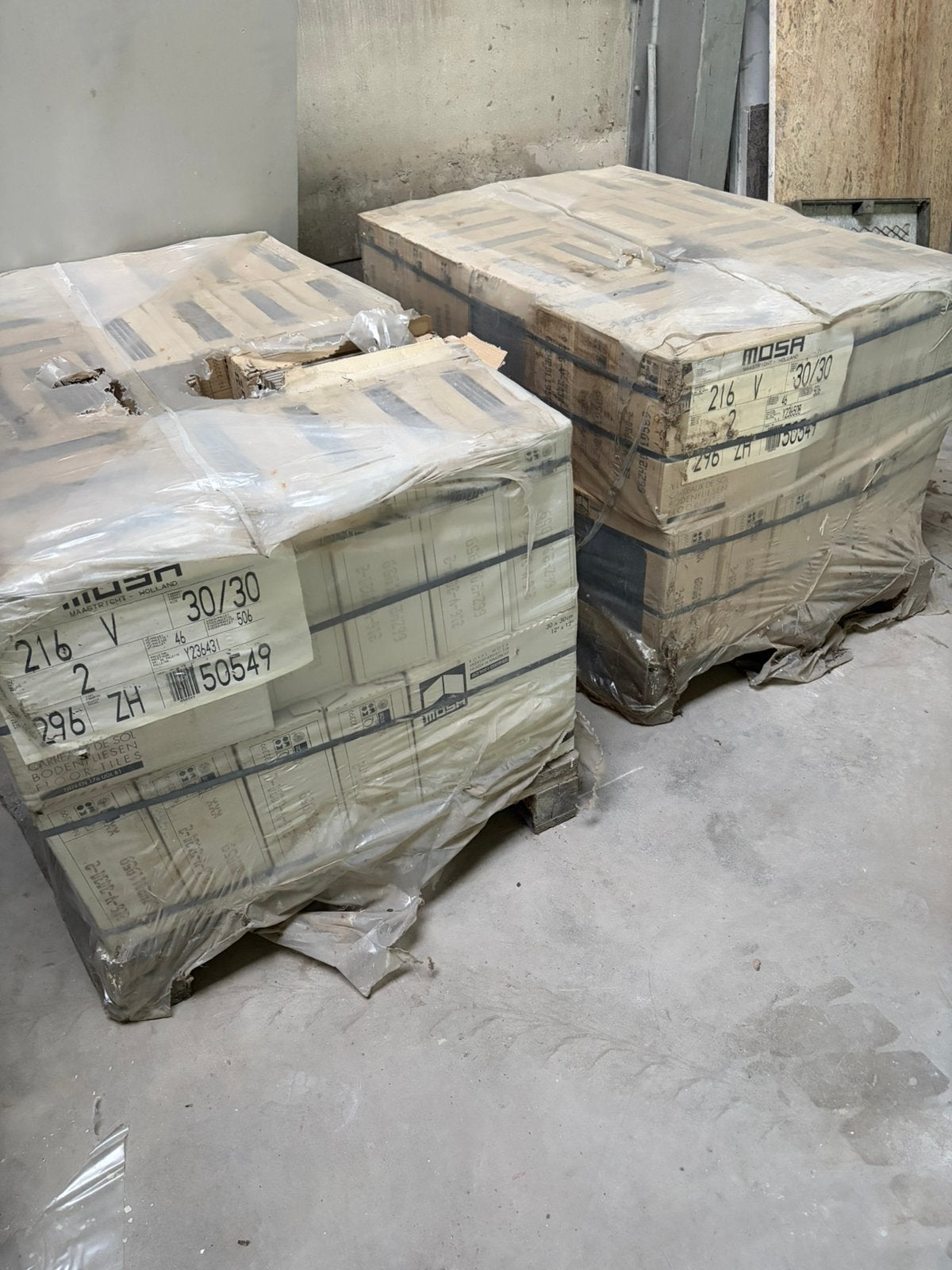 Grote partij Mosa Vloertegels Antraciet 30x30 2,5 pallet, Doe-het-zelf en Bouw, Ophalen, Nieuw, Vloertegels