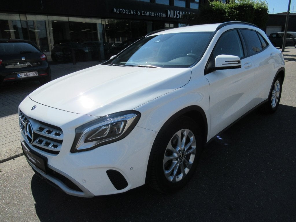 Mercedes-Benz GLA 180 Style 7G-DCT/Navi/Airco/Camera/LED, Auto's, 4 cilinders, 715 kg, 1435 kg, Wit
