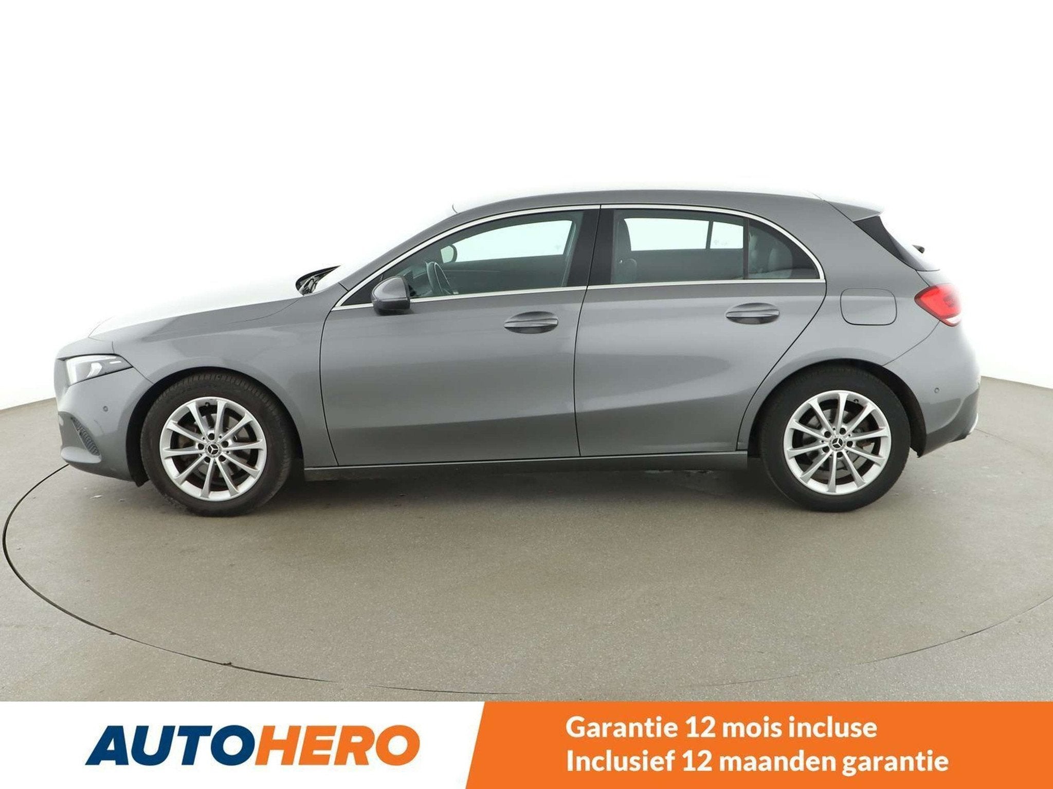 Mercedes-Benz A-Klasse 180 A 180 d (bj 2019, automaat), Auto's, Gebruikt, 116 pk, 1445 kg, Zilver of Grijs