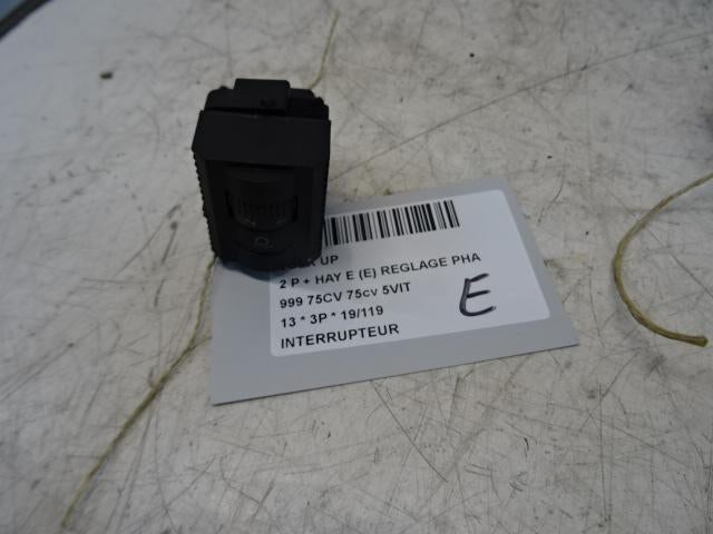 COMMUTATEUR Volkswagen Up! (121) (1S0941333), Utilisé, Volkswagen