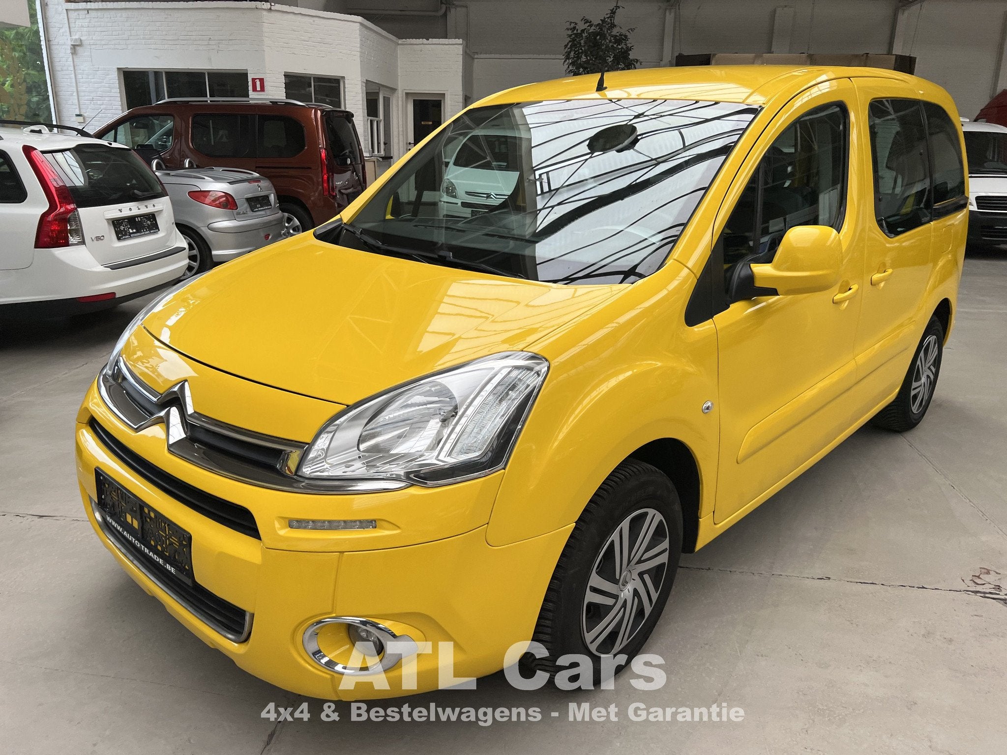 Citroën Berlingo Benzine | Multispace | 2x schuifdeur, Voorwielaandrijving, Euro 5, Gebruikt, 72 kW
