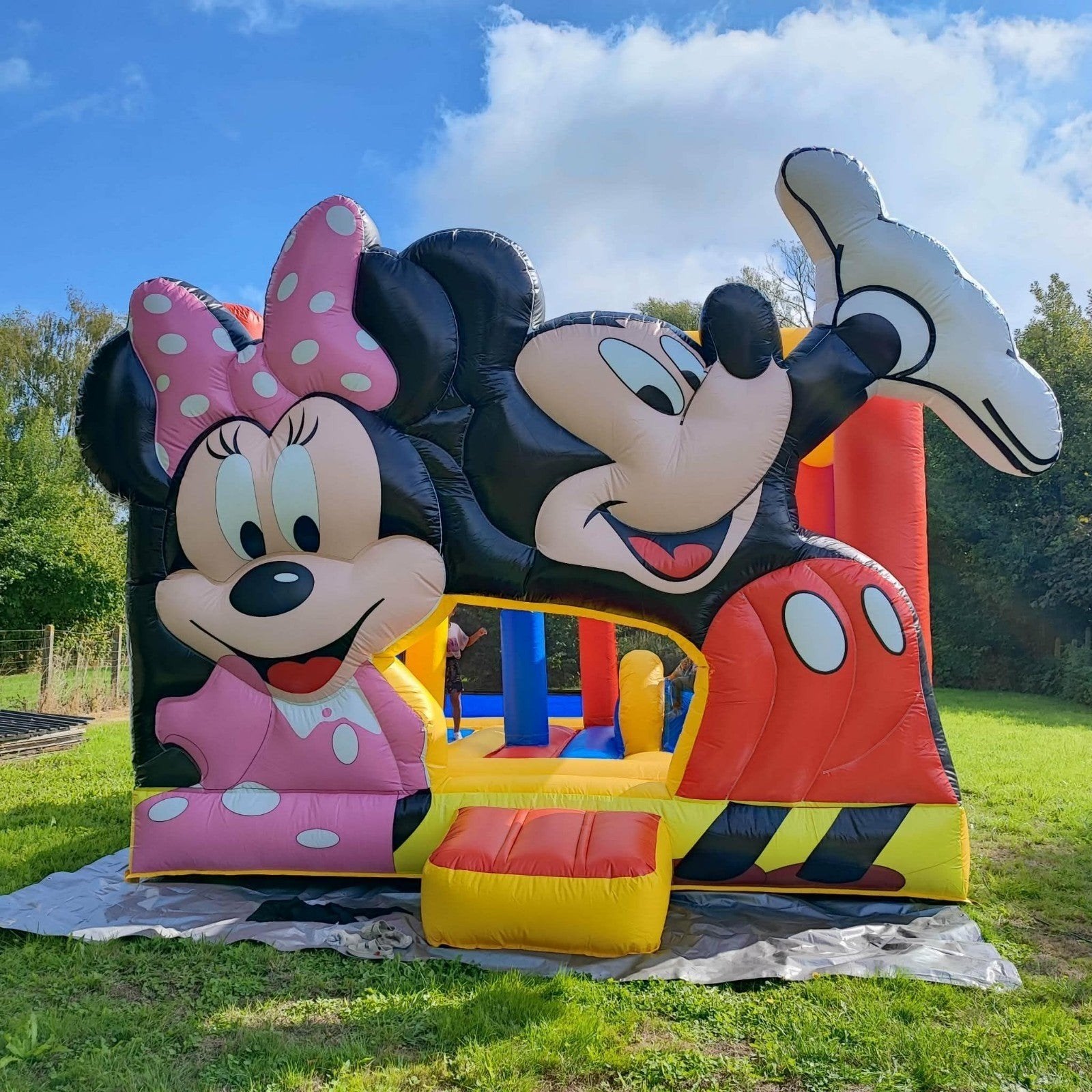 location château gonflable mickey ., Enlèvement, Comme neuf