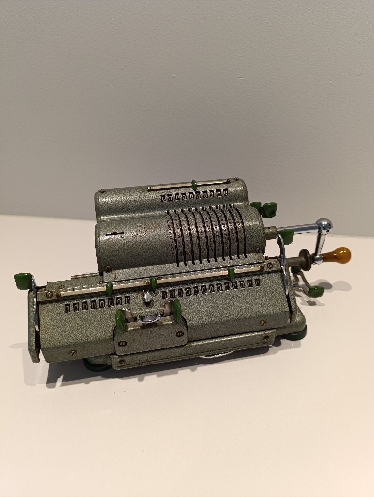 Vintage rekenmachine Schubert, jaren '50, Verzamelen, Ophalen, Gebruikt