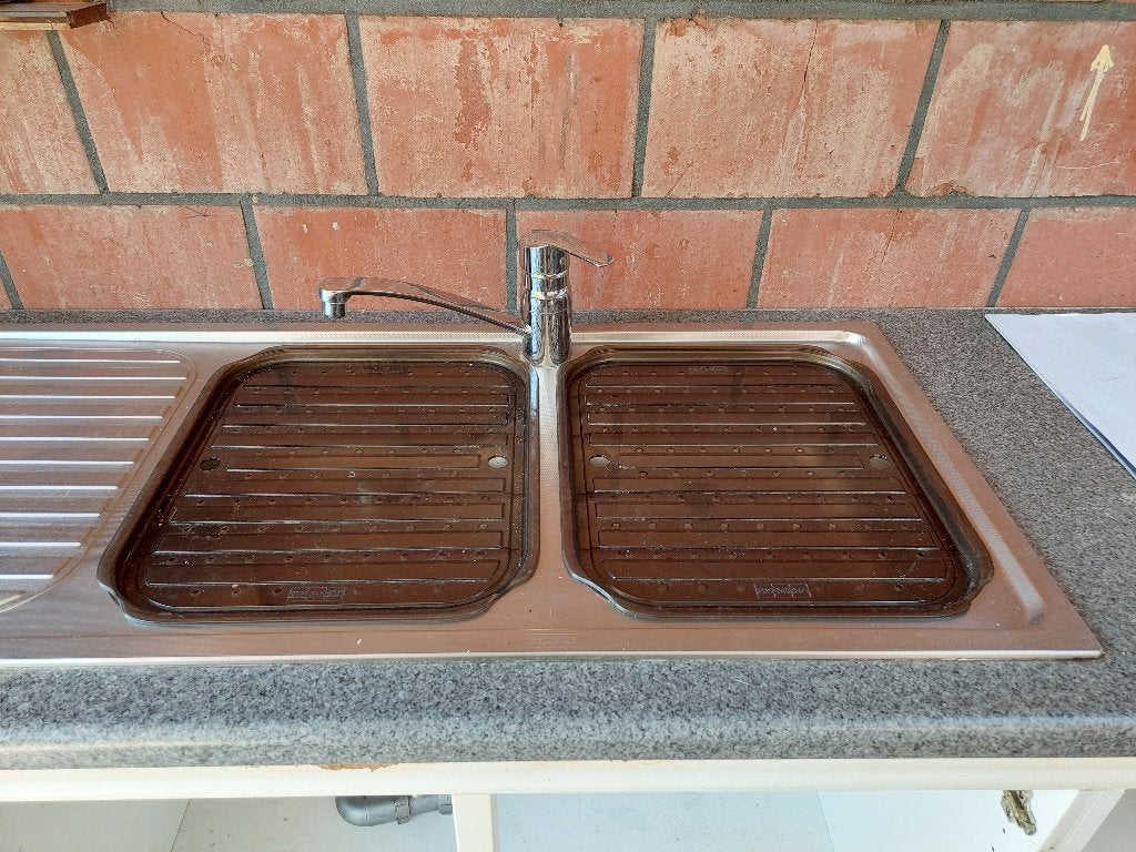 Dubbele spoelbak met kraan, Ophalen, Gebruikt