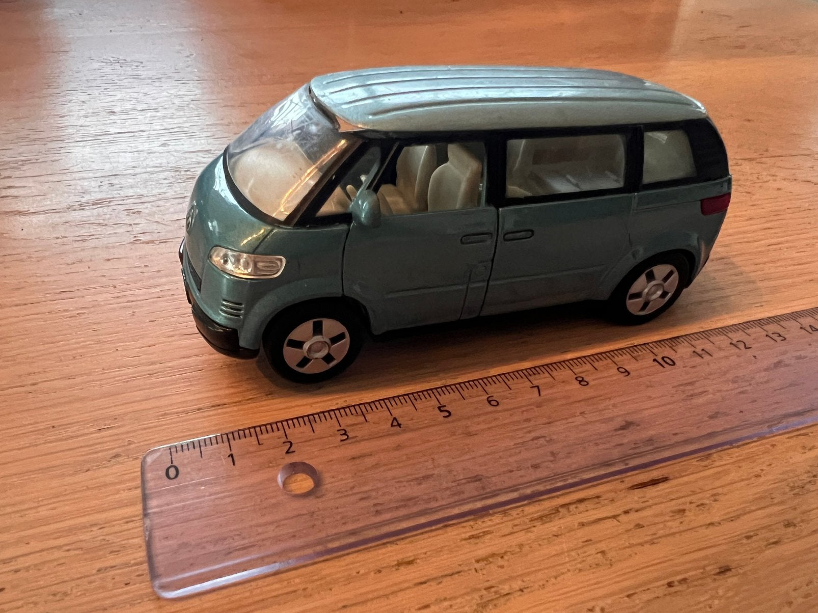 Volkswagen microbus, Hobby en Vrije tijd, Ophalen of Verzenden, Zo goed als nieuw