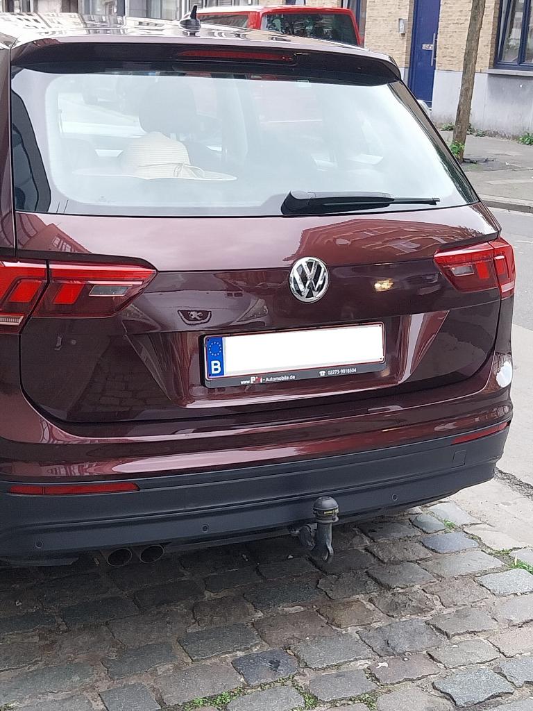 Volkswagen Tiguant (21/12/2017), Auto's, Volkswagen, Stof, 4 cilinders, Bruin, Particulier