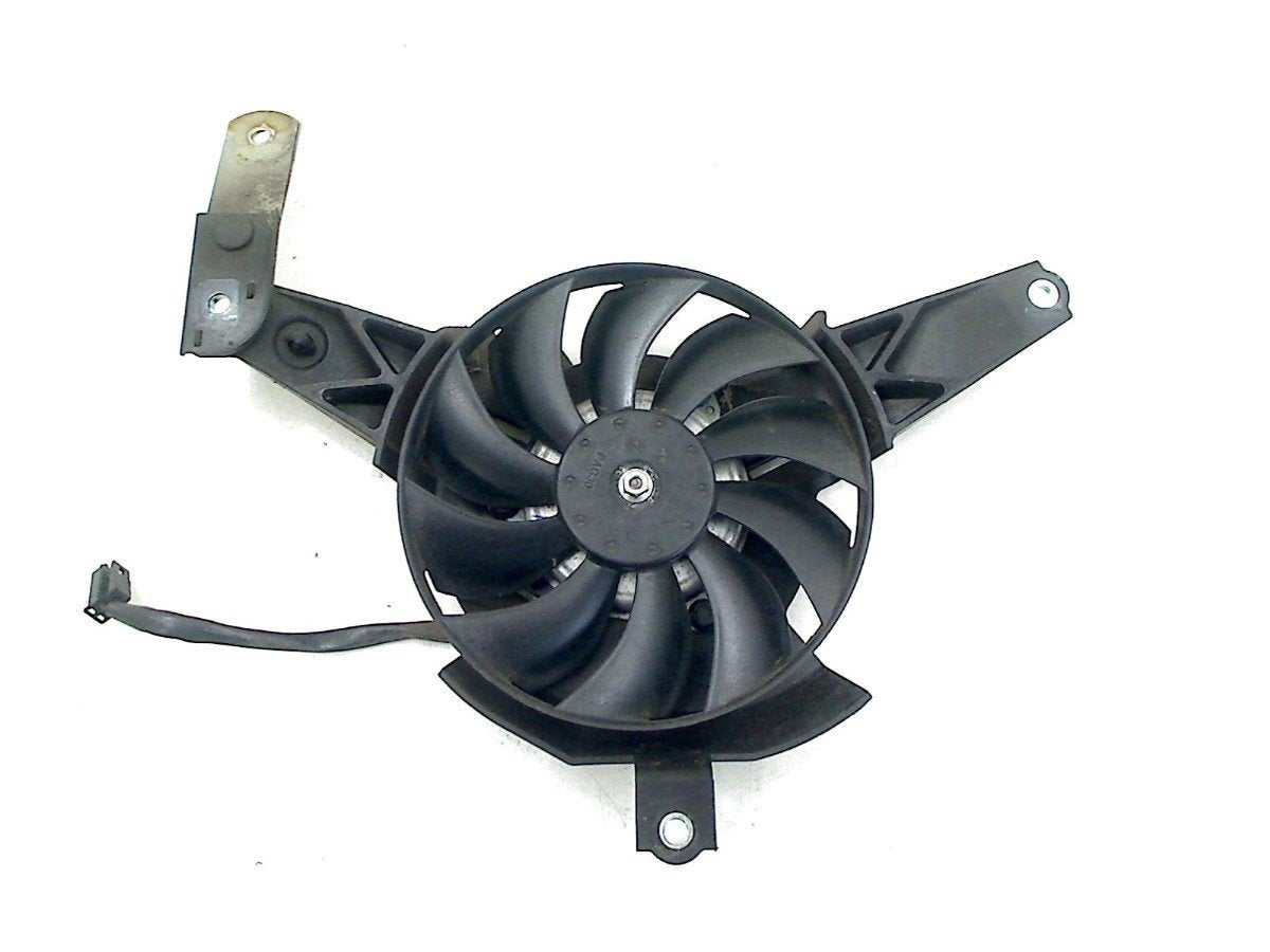 VENTILATOR Yamaha MT 07 2021-2024 (MT07 MT-07 FZ-07 RM341), Yamaha Motor Europe N.V., Gebruikt, Customersupport@yamaha-motor.co.uk