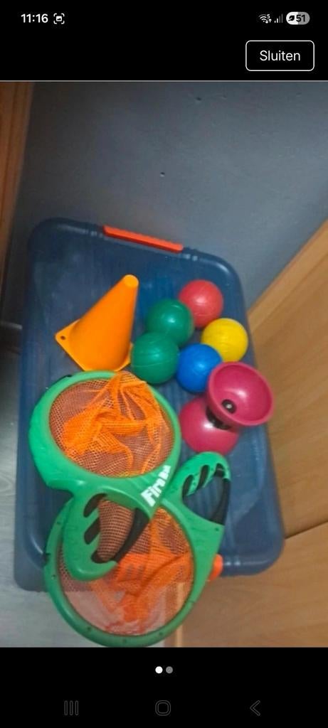 Los buitenspeelgoed, Enlèvement