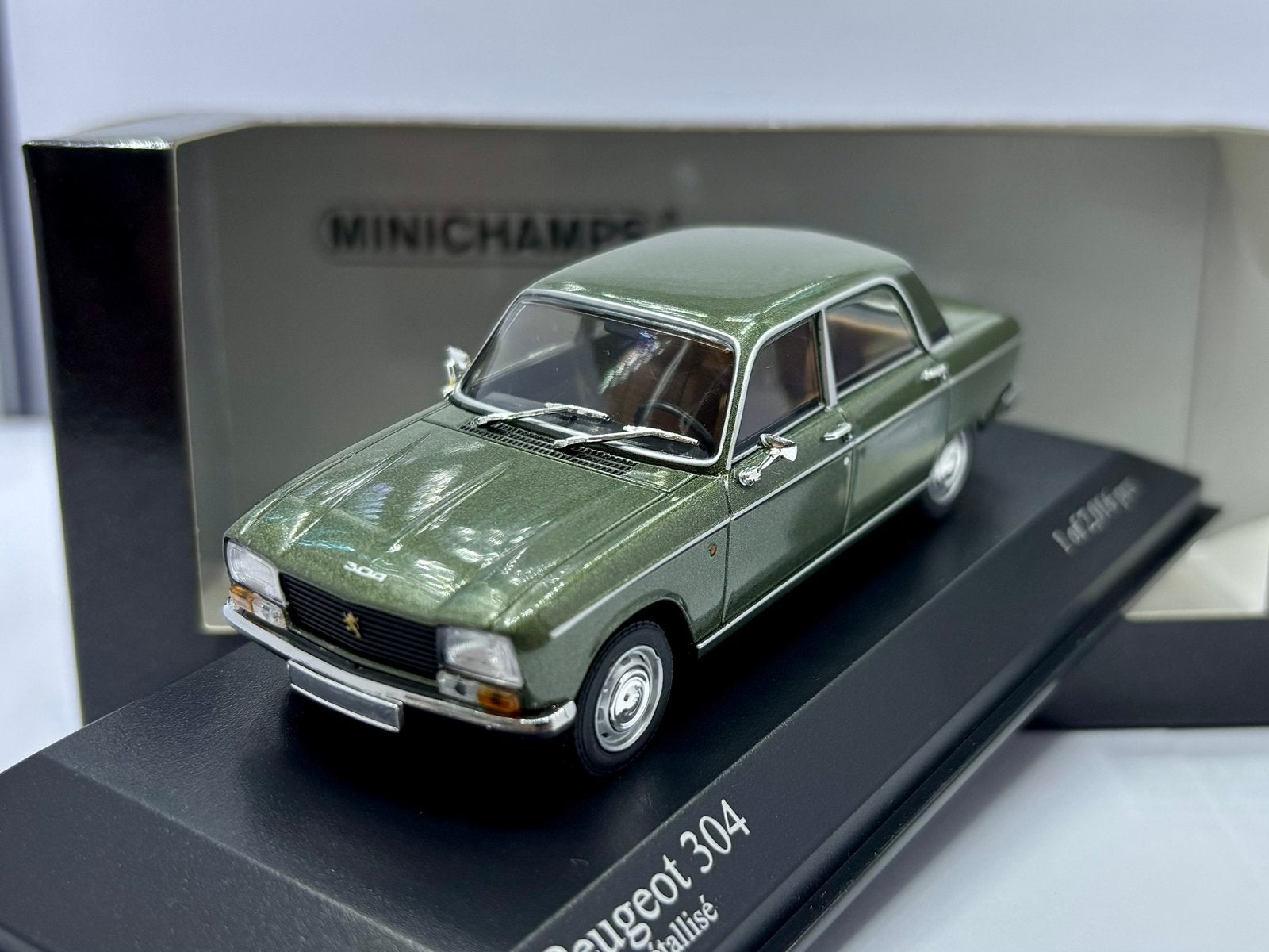 1:43 peugeot 304  - 1972, Enlèvement ou Envoi, Comme neuf, MiniChamps