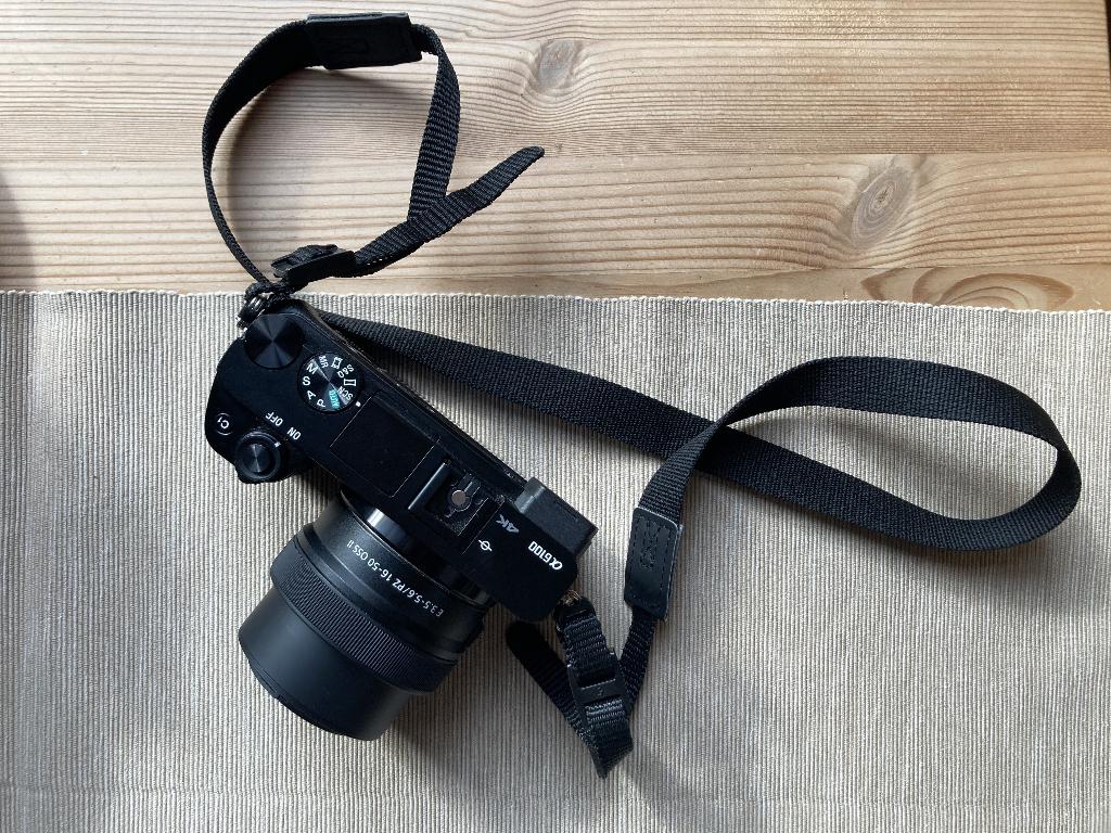 Sony A6100, Compact, Ophalen of Verzenden, Zo goed als nieuw, Sony
