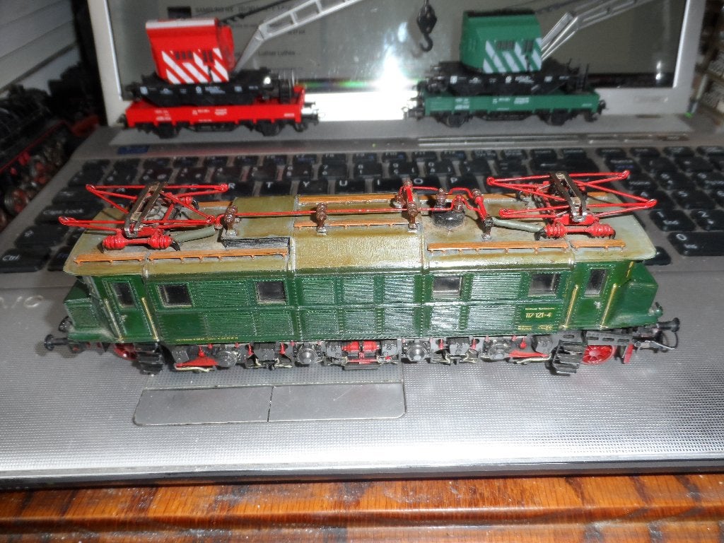 RIVAROSSI HO 1094 BR117 121-4 locomotive...3 rails (Marklin), Autres marques, Analogique, Enlèvement ou Envoi, Utilisé