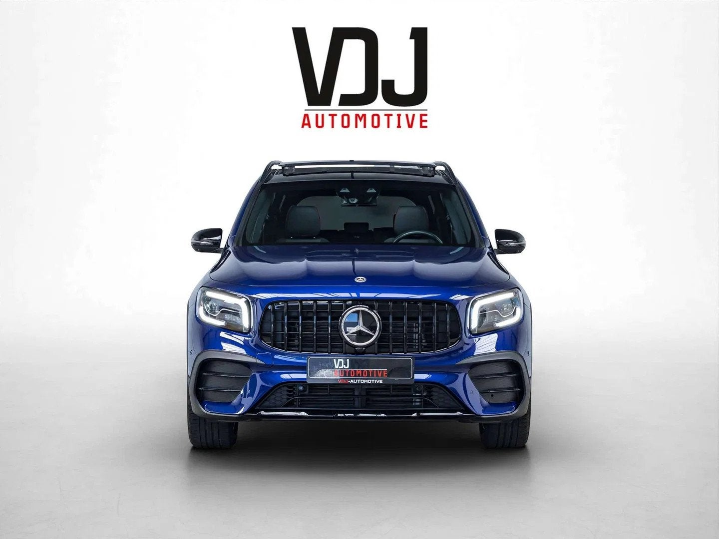 Mercedes-Benz GLB 180 AMG Line|CARBON|PANO|360|HEAD-UP|SFE, Auto's, Gebruikt, Zwart, 4 cilinders, Adaptive Cruise Control
