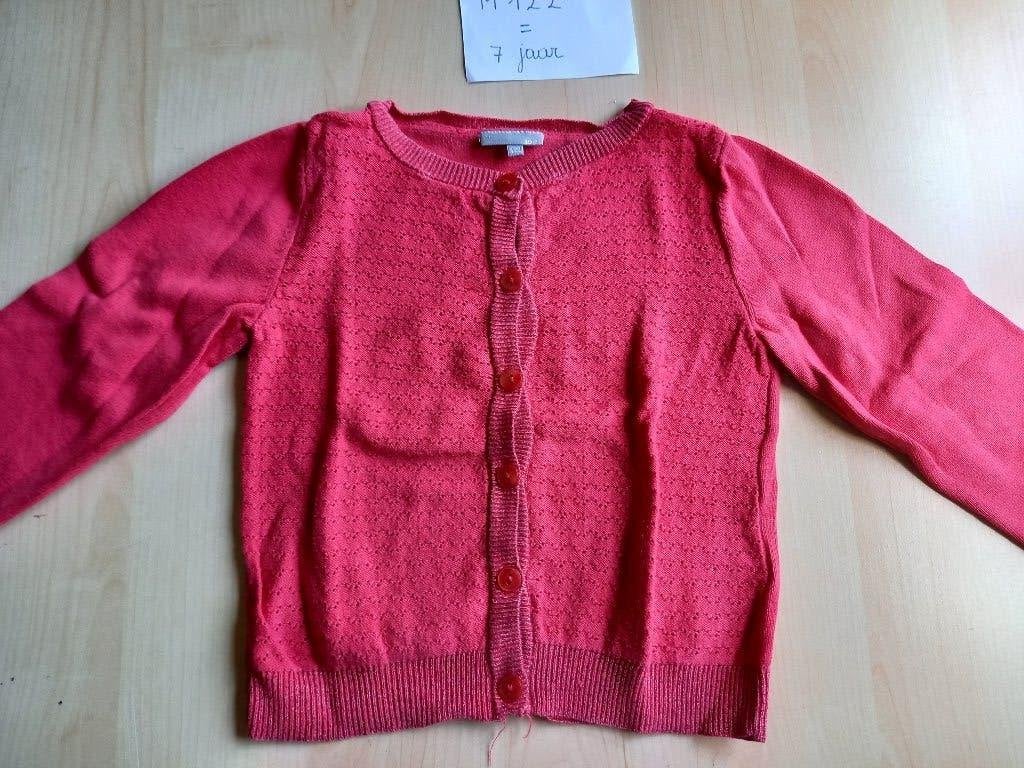 Nieuwstaat groot pakket gilets maat 122 meisje, Ophalen of Verzenden, Zo goed als nieuw, Overige maten