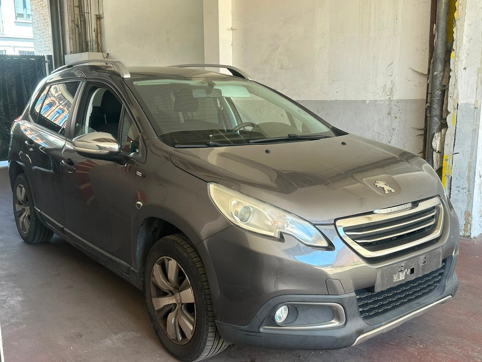 Peujeot 2008demarre mais bruit chaîne12essence 112000km, Autos, Particulier, Achat
