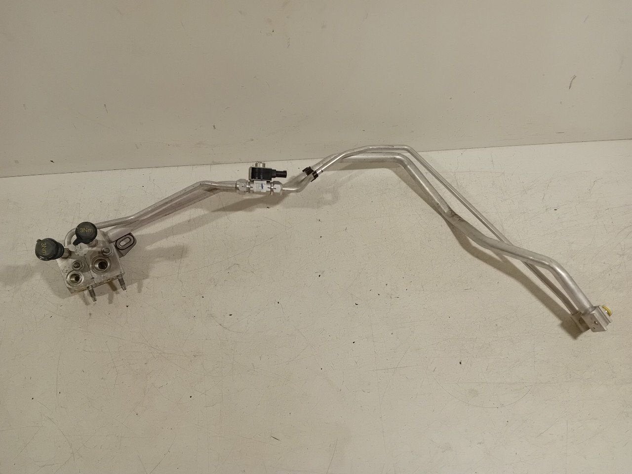 Airco leiding Polestar Polestar, Onderdelen@venauto.nl, Van der Ven Autorecycling B.V., Ettenseweg 76, 4706 PB Roosendaal, The Netherlands