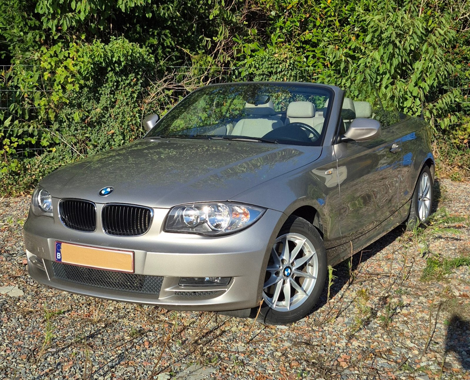 BMW 118i Cabrio - automaat, Auto's, Automaat, Trekhaak, Particulier, Onderhoudsboekje