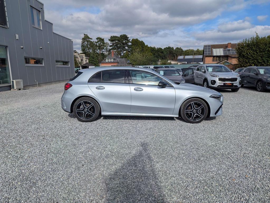 Mercedes-Benz A-Klasse 200 AMG Line | NIGHT | NAVI | AMBIENT, Gebruikt, Zwart, 4 cilinders, Alcantara