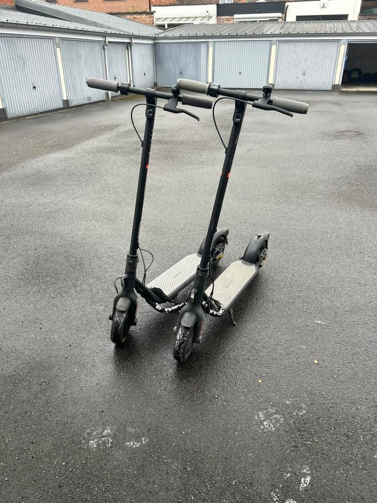 2 Segway-Ninebot KickScooters, Fietsen en Brommers, Steps, Ophalen, Zo goed als nieuw, Elektrische step (E-scooter)