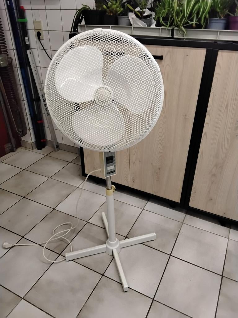 Ventilator, statiefventilator, Electroménager, Ventilateurs, Enlèvement, Comme neuf, Ventilateur de trépied