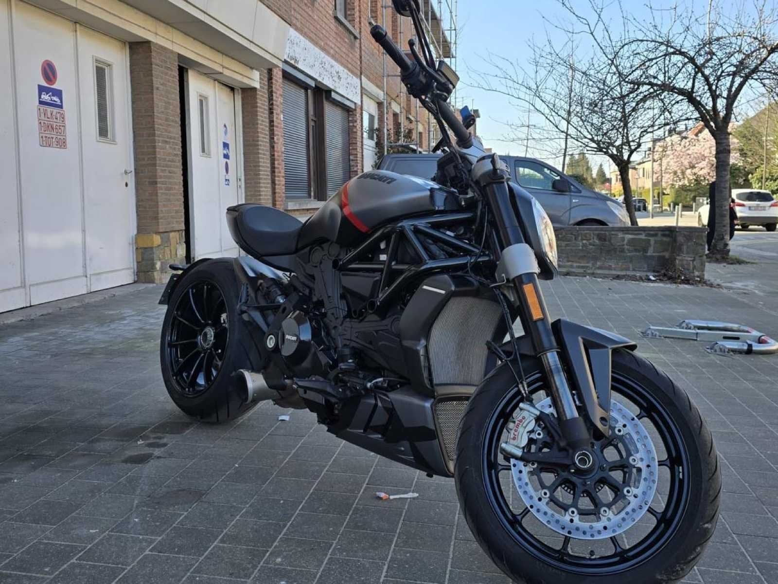 Moto Ducati Diavel, Entreprise, Autre