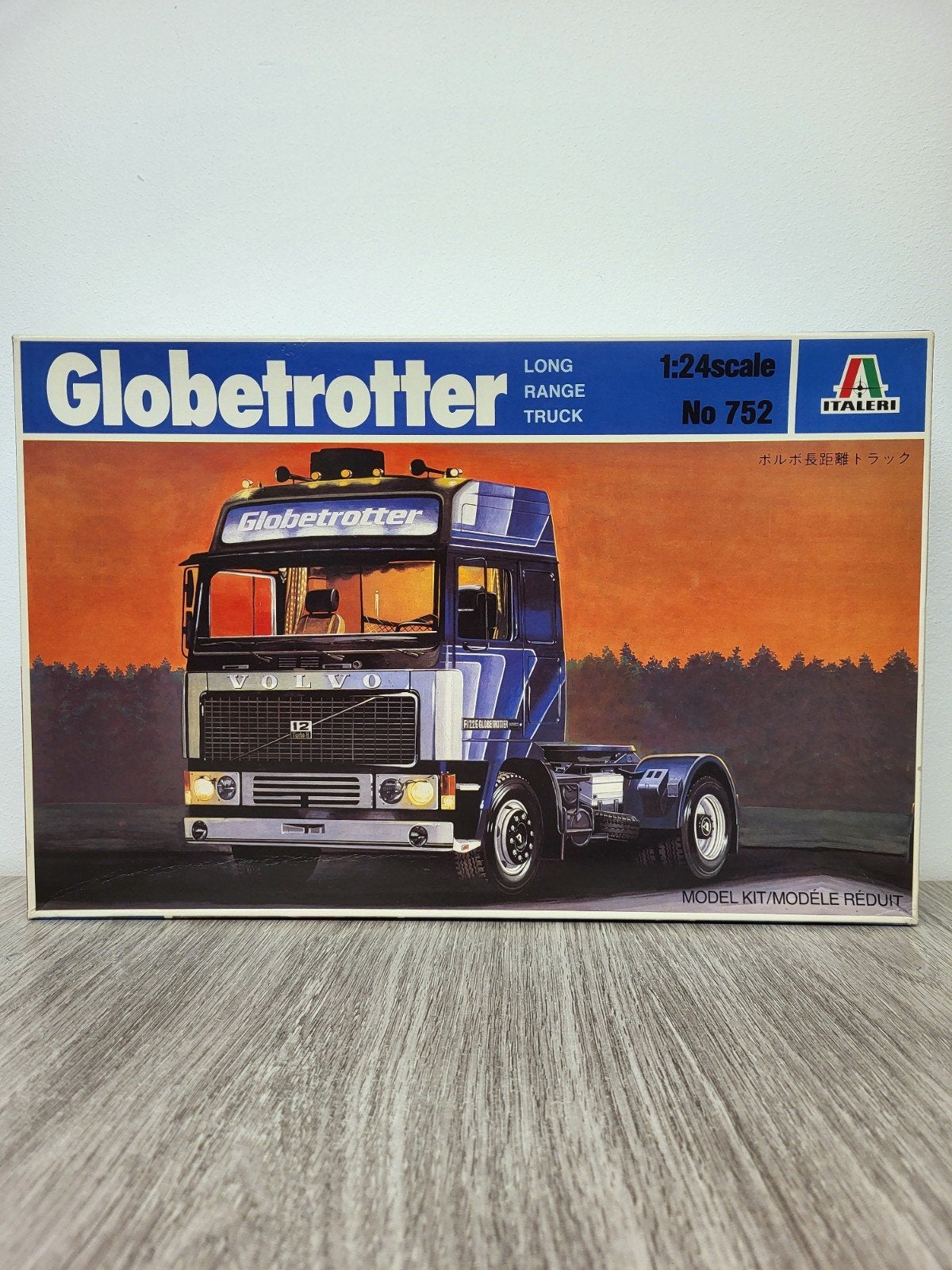 1:24 Italeri 752 Volvo F12 Globetrotter, Italeri, Groter dan 1:32, Nieuw, Ophalen of Verzenden