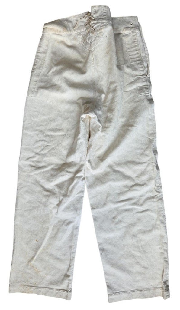 pantalons allemands pour jeunes victimes de la Seconde, Enlèvement ou Envoi