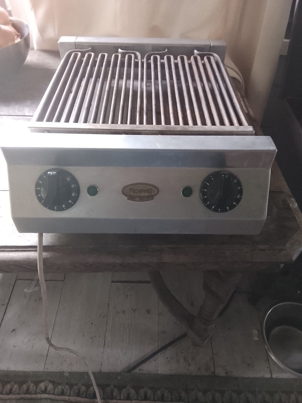 Grill in inox voor horeca, Ophalen
