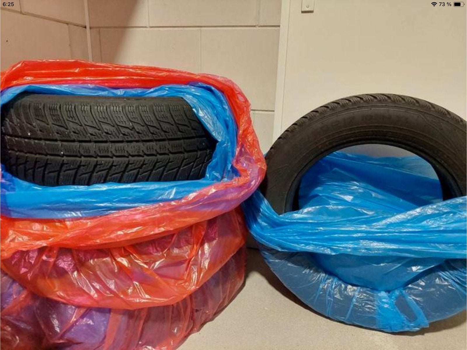 4x pneus d'hiver Nokian 225/60 R17., Sports & Fitness, Karting, Enlèvement, Comme neuf