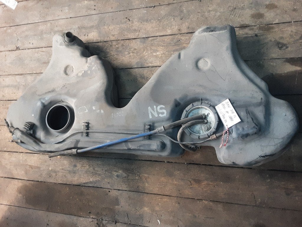 BRANDSTOFTANK BMW 3 serie (E36 / 2) (01-1991/04-1999), Gebruikt, BMW, Petuelring 130
80809  München, DE, Bayerische Motoren Werke AG