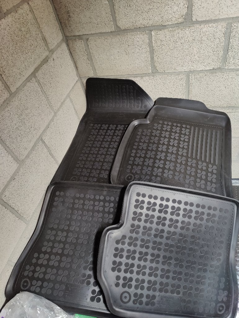 Ensemble de tapis en caoutchouc pour Ford Fiesta et Fusion, Enlèvement ou Envoi