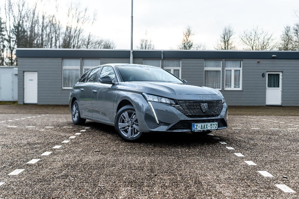 Peugeot 308 SW 1.2i 130pk / Allure / 22dkm / Nieuwstaat, Autos, Argent ou Gris, Achat, Euro 6, Entreprise