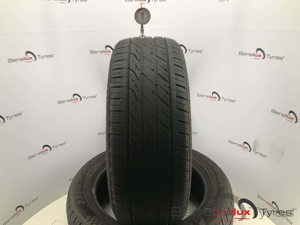 235/55ZR19 105W 235/55R19 235/55 ZR19 R19 235/55/19 2355519, Gebruikt, -, -, 235 mm