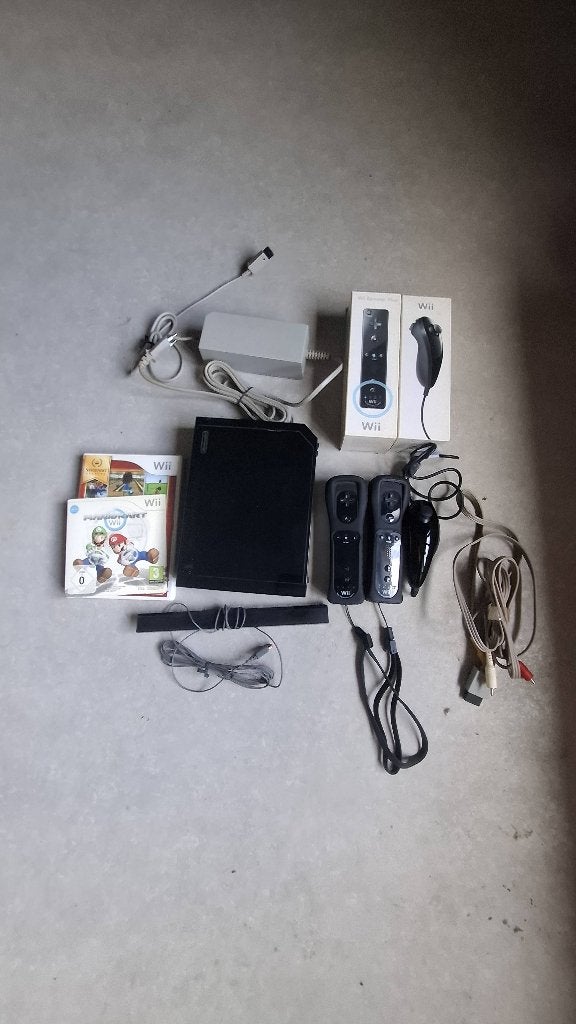 Wii noire complète plus accessoires, Consoles de jeu & Jeux vidéo, Enlèvement, Avec jeux