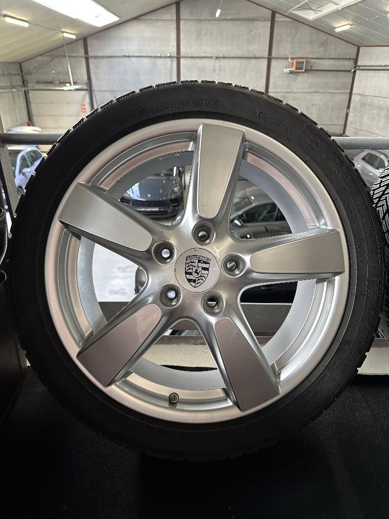 PORSCHE BOXSTER VELGEN + WINTERBANDEN NIEUW, Velg(en), Nieuw, Winterbanden, 235 mm