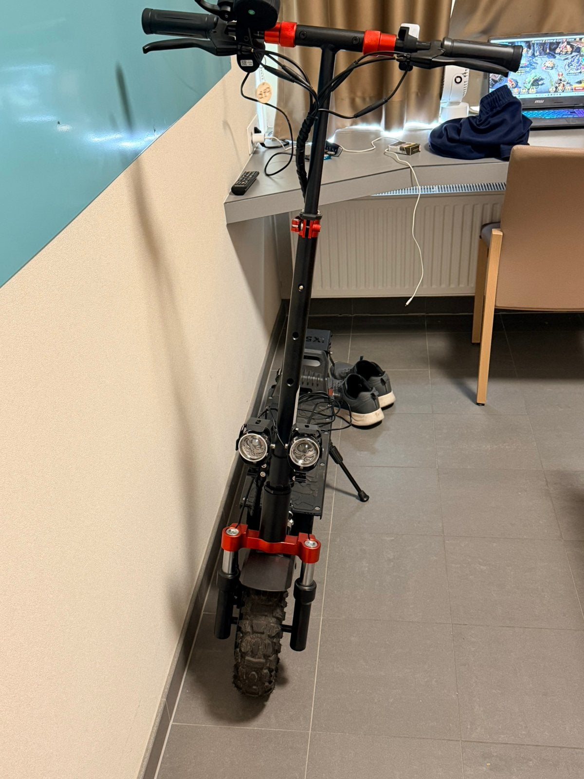 Elektronische step te koop, Fietsen en Brommers, Steps, Ophalen, Zo goed als nieuw, Elektrische step (E-scooter)