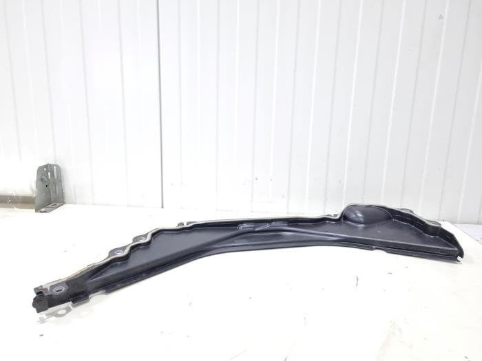 Plaque de protection divers d'un BMW 1-Serie, -, 3 mois de garantie, Utilisé, -