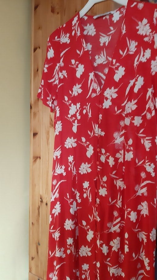Robe longue élégante Zara Denim Collection L rouge blanc, Enlèvement ou Envoi, Zara, Comme neuf, Sous le genou
